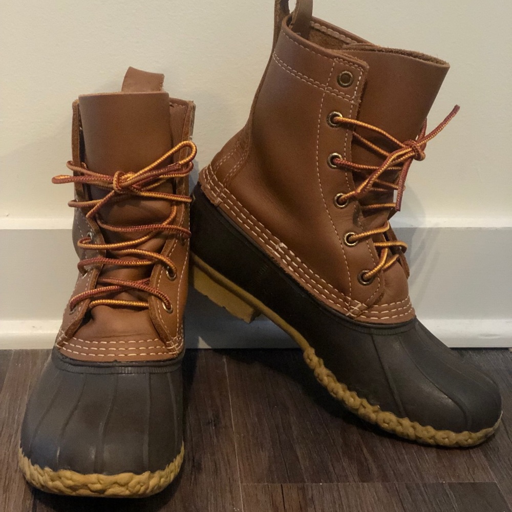 Women’s size 6 L.L. Bean Boot. Tan/Brown.